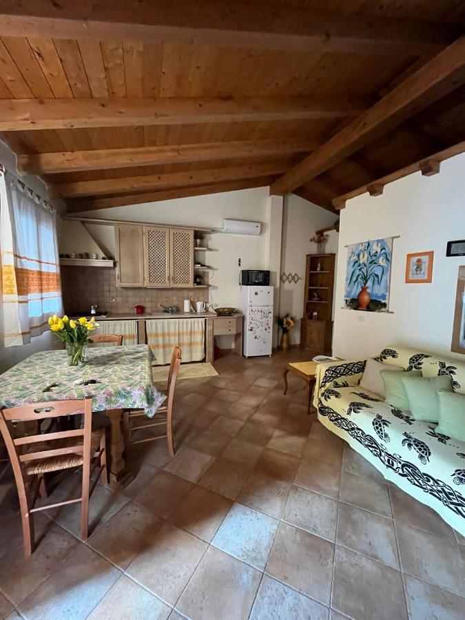 Vila Casa Nel Borgo Di San Pantaleo Exteriér fotografie